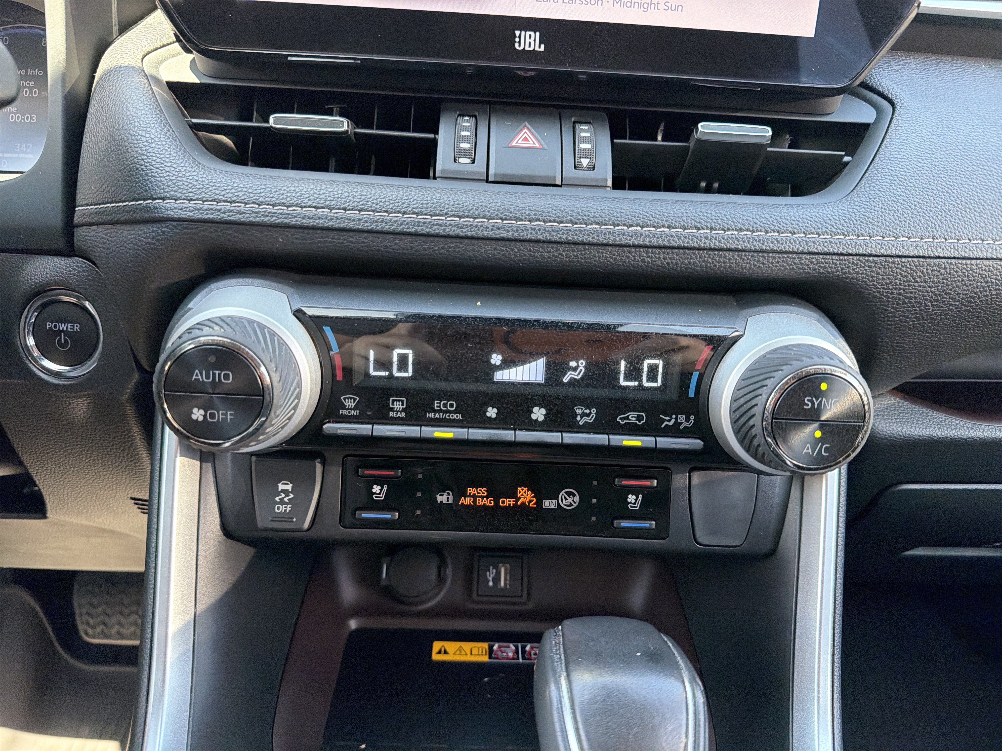Used 2023 Toyota RAV4 Limited AWD/4WD image 23