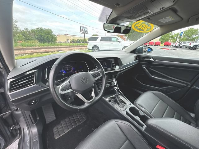 Used 2024 Volkswagen Jetta SE FWD image 10