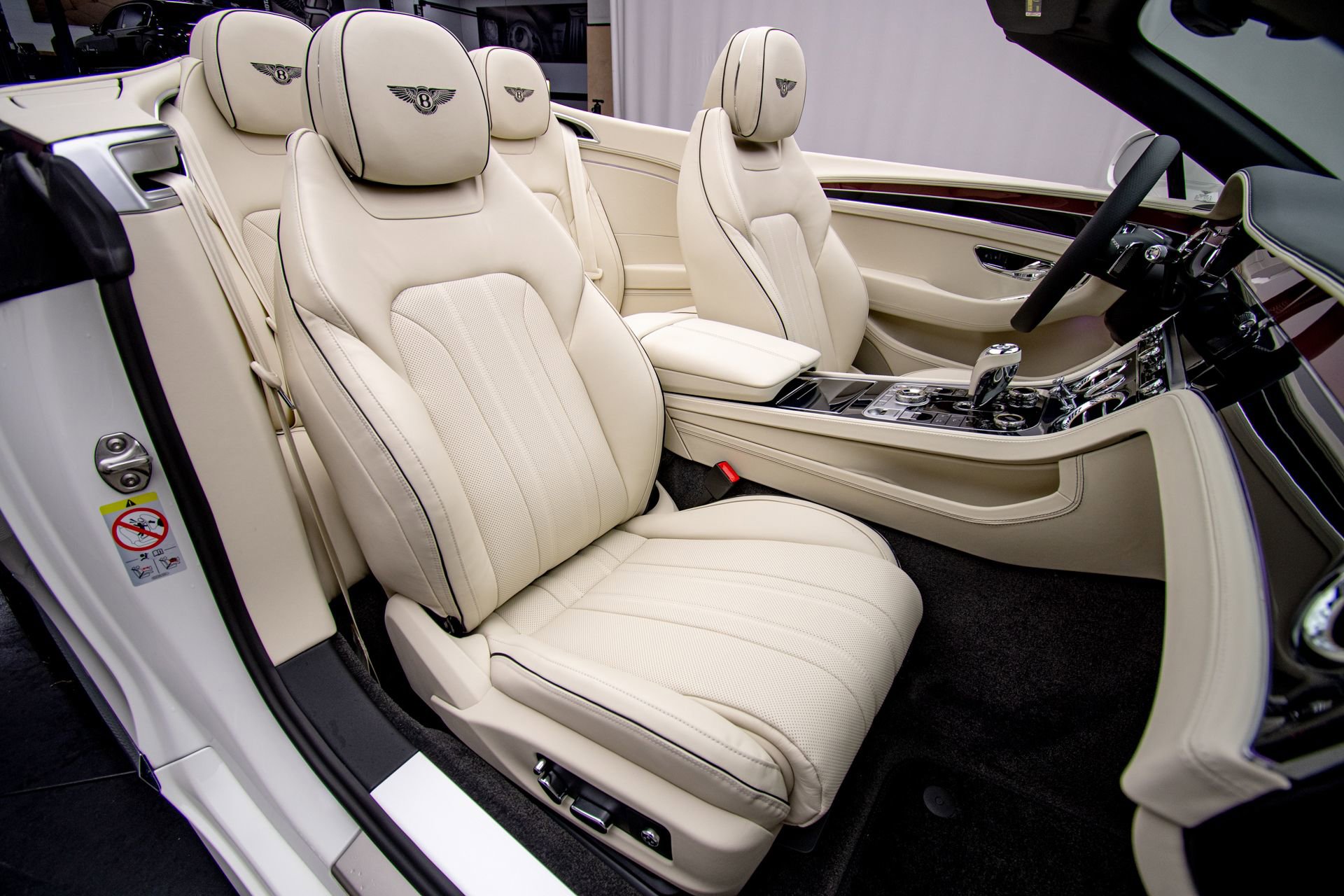 New 2026 Bentley Continental GTC AWD/4WD image 23