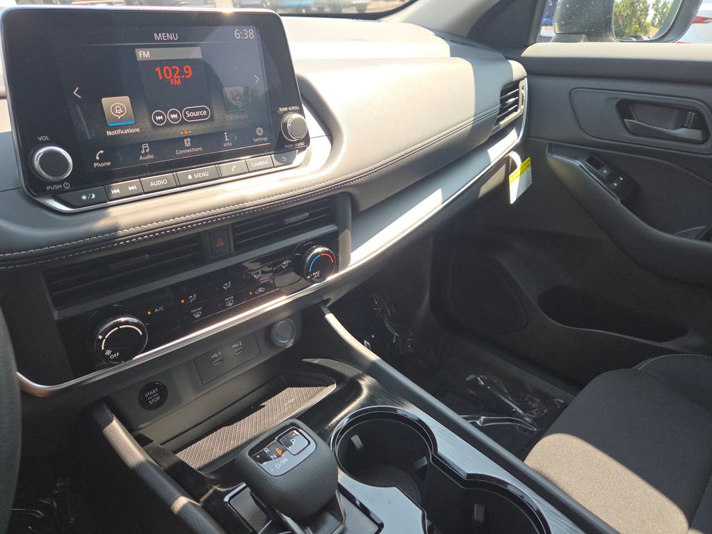 New 2026 Nissan Rogue S image 34