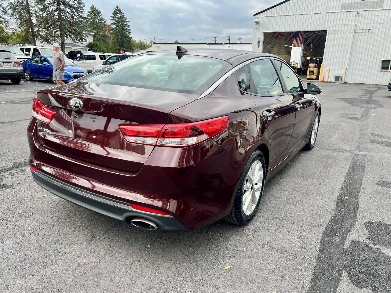 Used 2017 Kia Optima LX FWD image 5