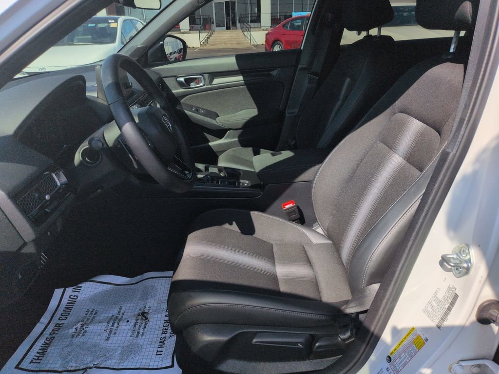 Used 2025 Honda Civic Sport image 9