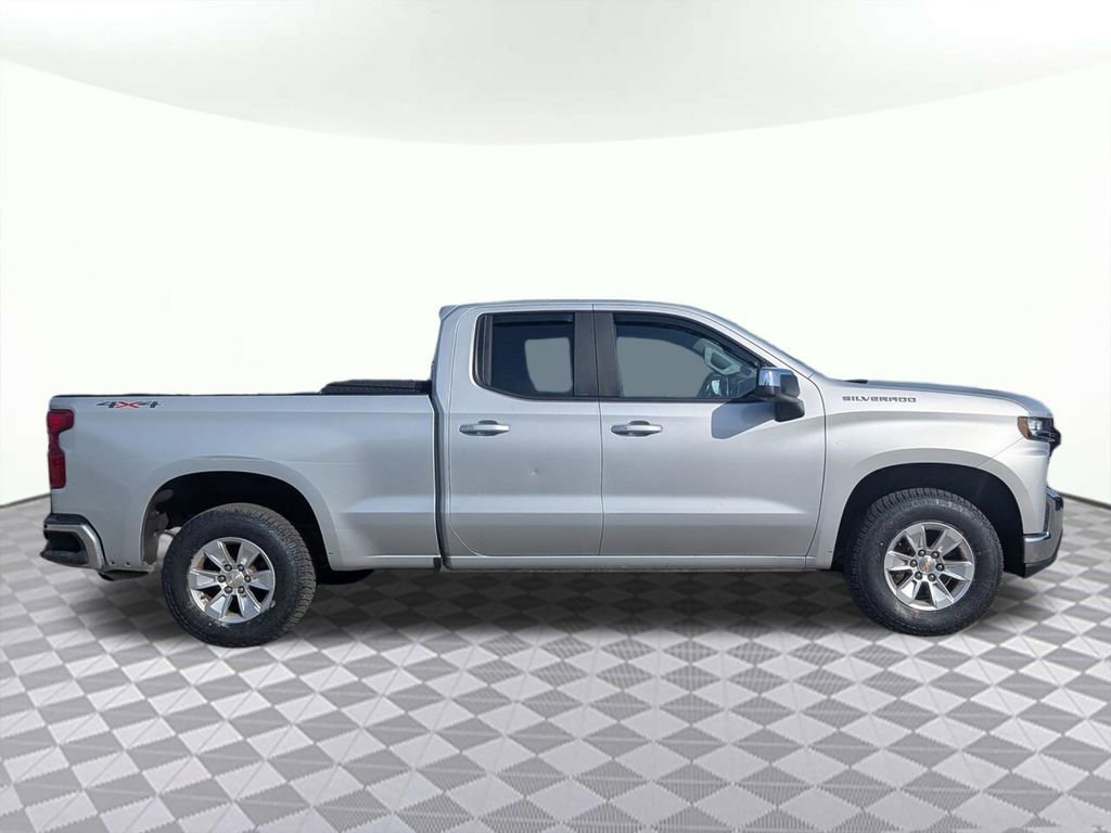 Used 2019 Chevrolet Silverado 1500 LT w/ All-Star Edition image 2