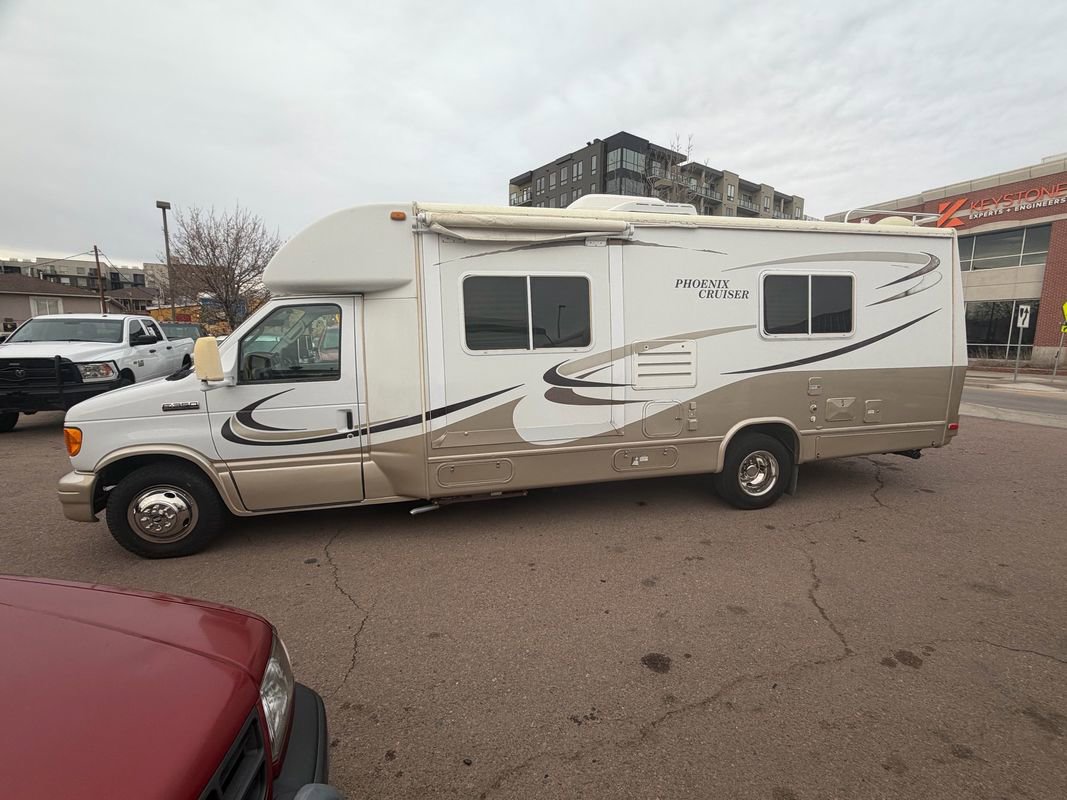Used 2006 Ford E-350 and Econoline 350 Super Duty image 10