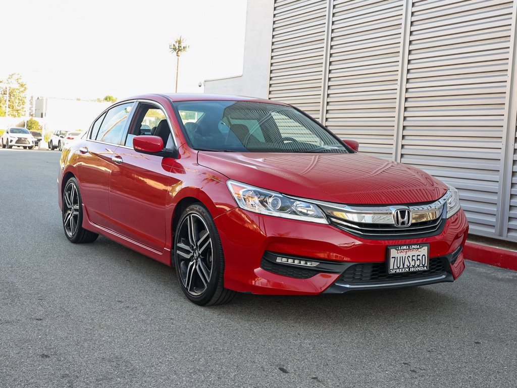 Used 2016 Honda Accord Sport image 2