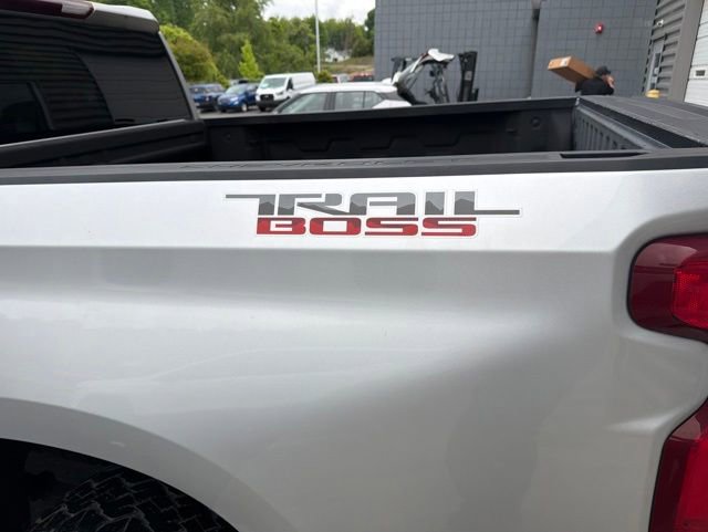 Used 2020 Chevrolet Silverado 1500 LT Trail Boss w/ Convenience Package AWD/4WD image 6