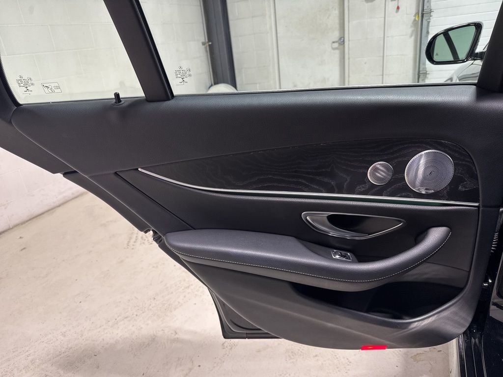 Used 2017 Mercedes-Benz E 400 4MATIC Wagon w/ Premium 1 Package image 34