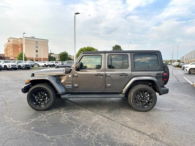 Used 2022 Jeep Wrangler Unlimited Sahara w/ Cold Weather Group AWD/4WD image 7