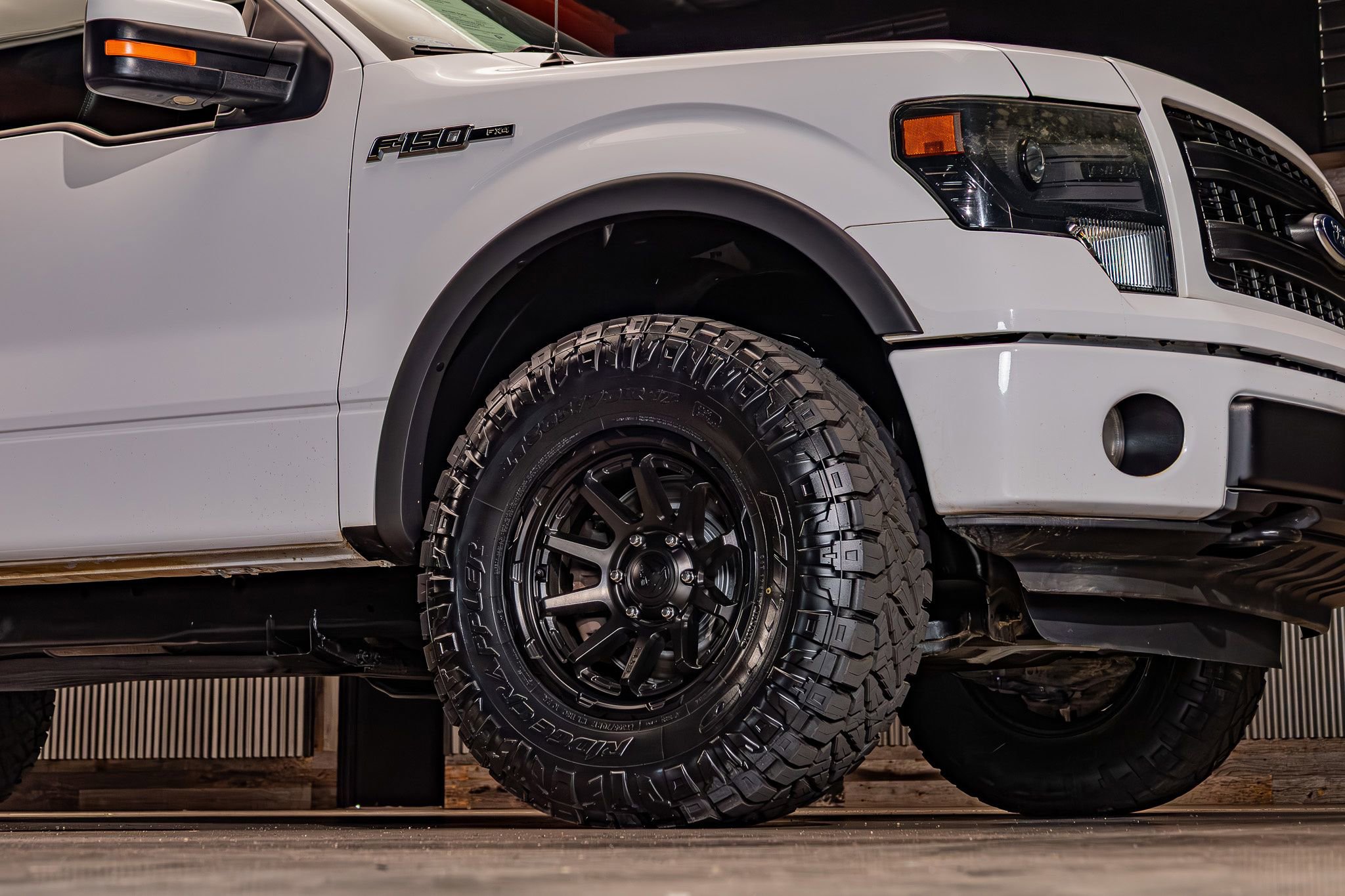 Used 2014 Ford F150 FX4 w/ Equipment Group 402A Luxury AWD/4WD image 12