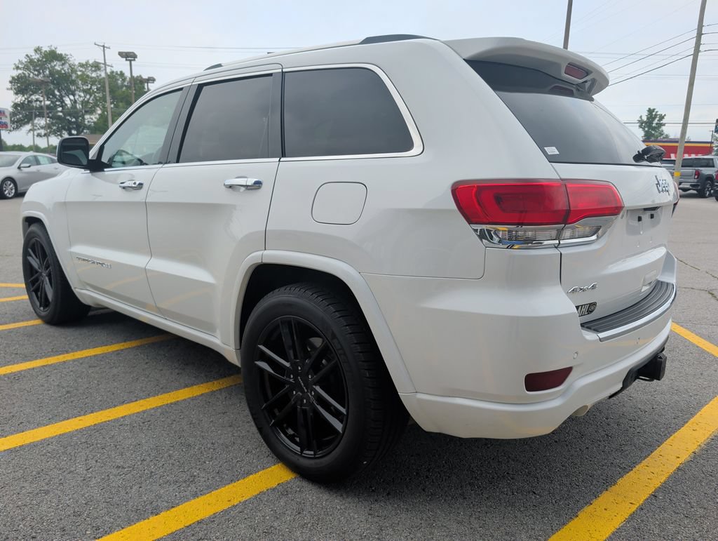 Used 2014 Jeep Grand Cherokee Overland w/ Advanced Technology Group AWD/4WD image 5