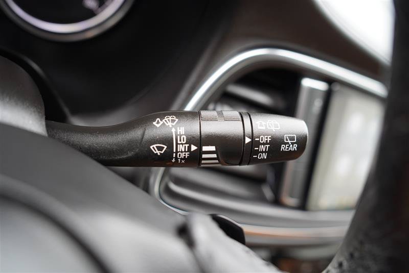 Used 2020 Buick Enclave Essence FWD image 51