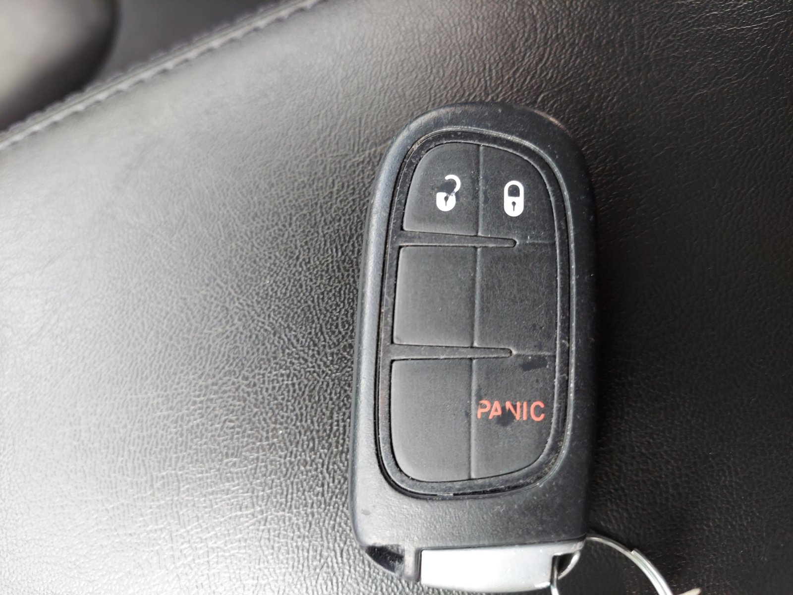 Used 2020 Jeep Cherokee Latitude Plus FWD image 30