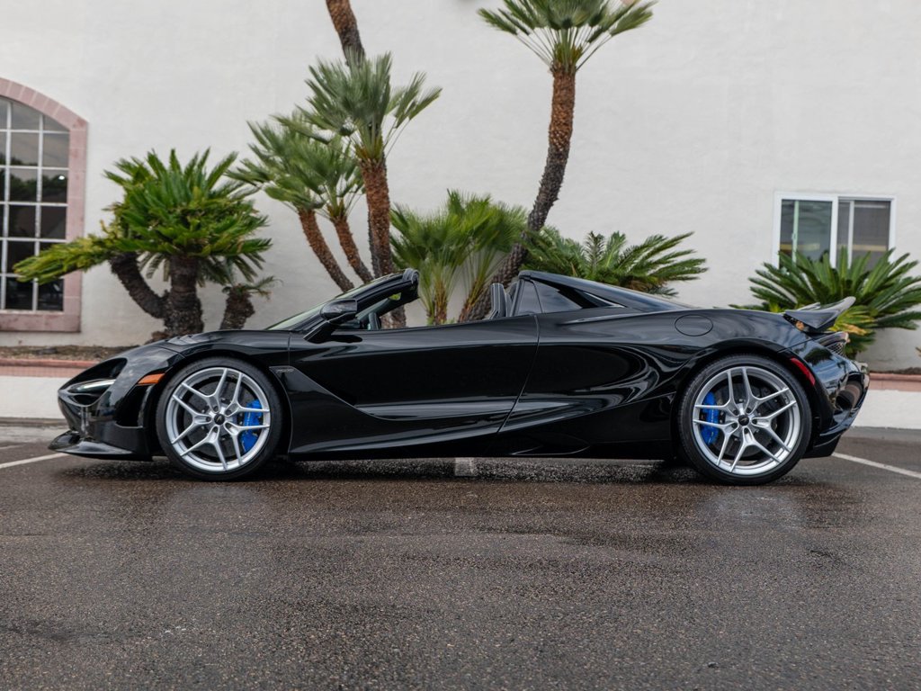 New 2026 McLaren 750S Spider RWD image 3