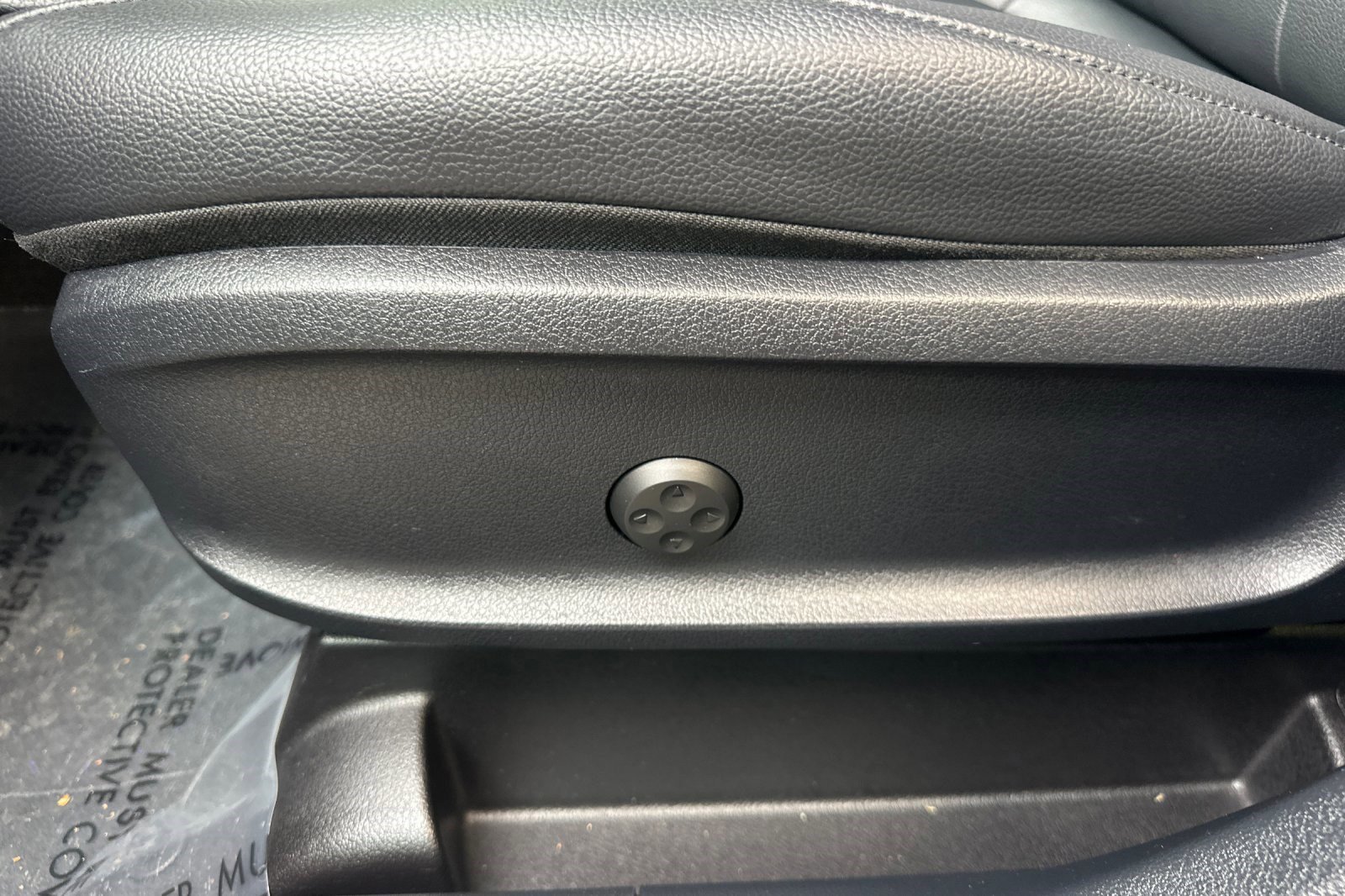 Used 2023 Mercedes-Benz GLB 250 4MATIC image 15