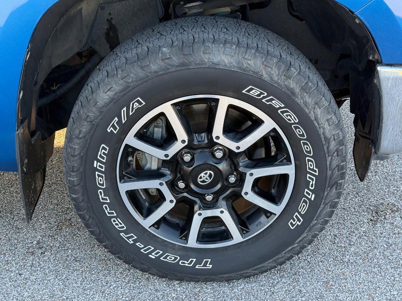 Used 2017 Toyota Tundra SR5 image 7