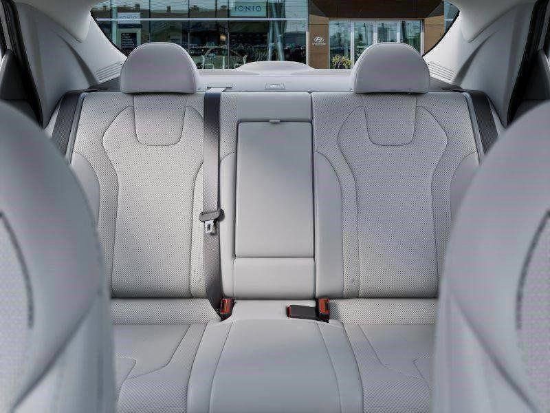 New 2026 Hyundai Elantra Limited image 12