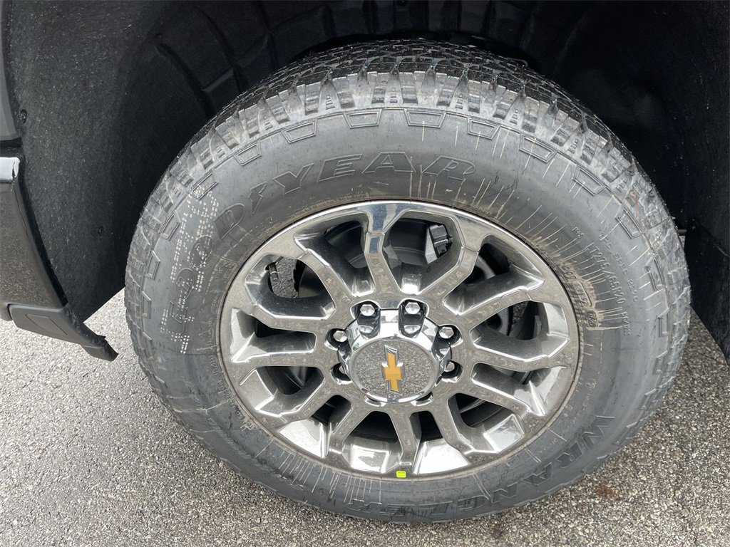 New 2026 Chevrolet Silverado 2500 LT w/ Z71 Chrome Sport Edition image 10