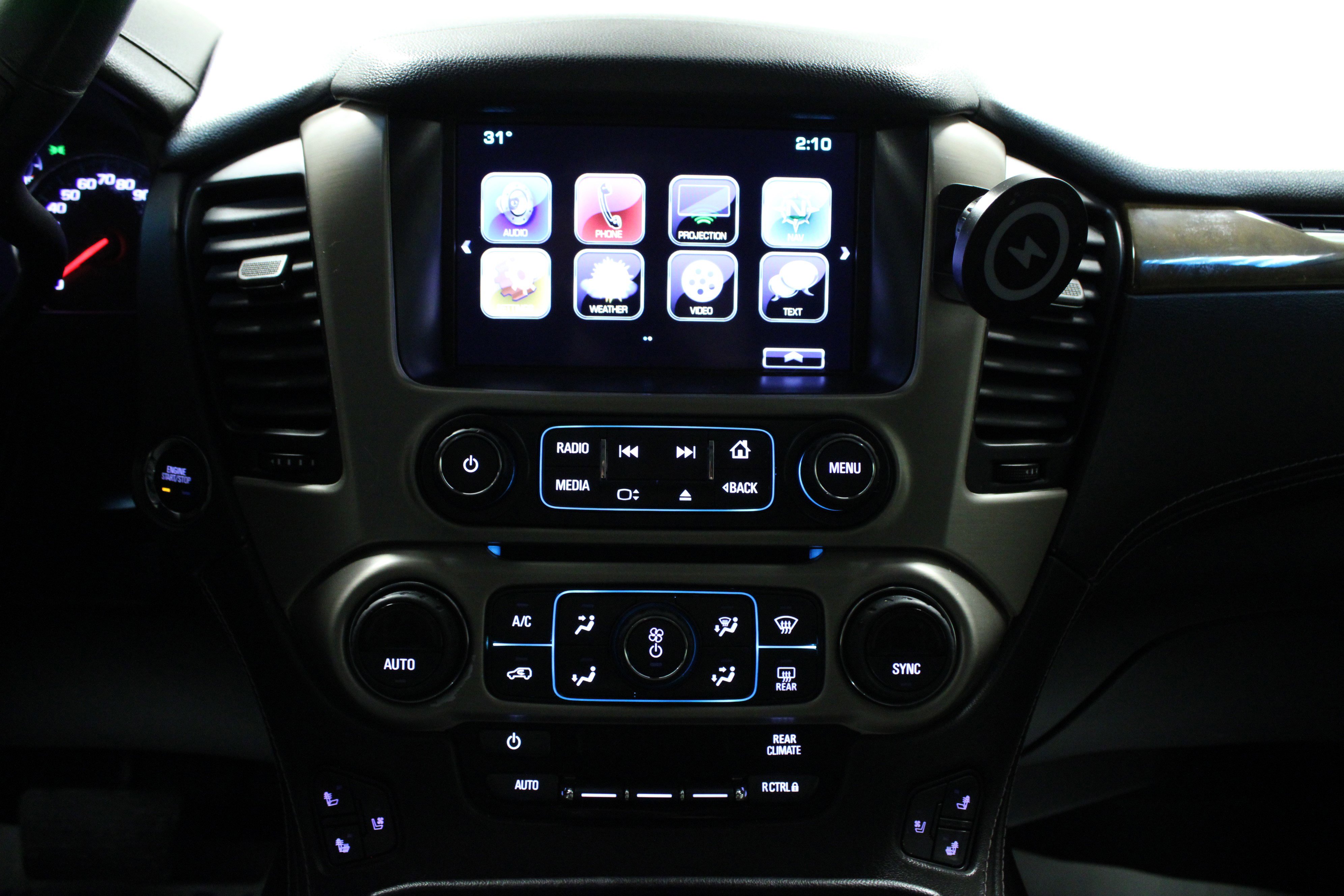 Used 2017 GMC Yukon Denali w/ Open Road Package image 24