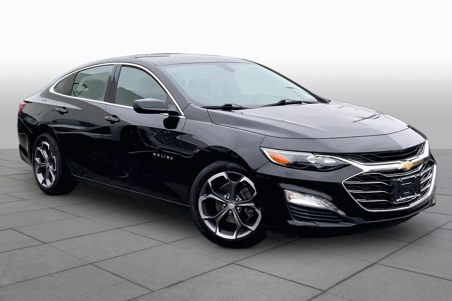 Used 2022 Chevrolet Malibu LT FWD image 3