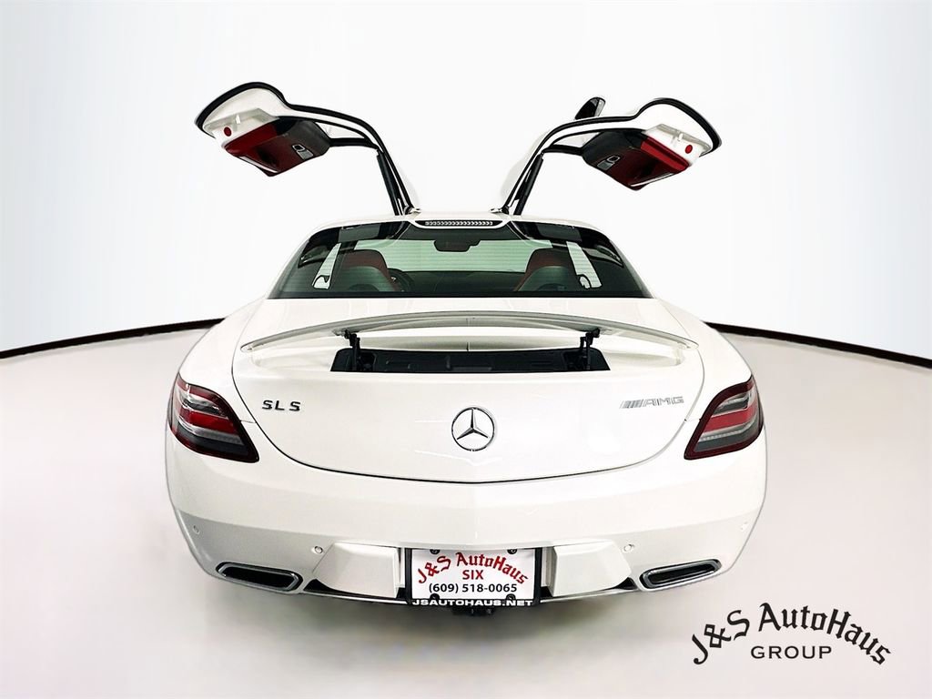 Used 2012 Mercedes-Benz SLS AMG Coupe image 5