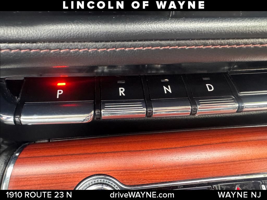 Certified 2020 Lincoln Aviator Reserve w/ Elements Package Plus AWD/4WD image 18
