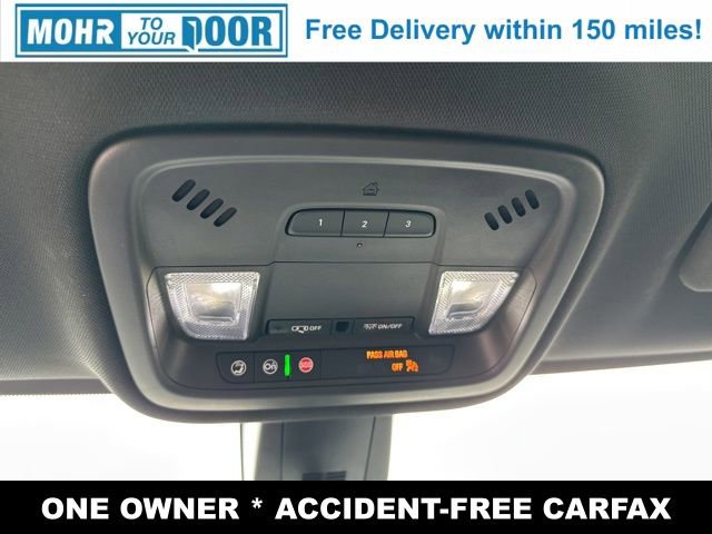 Used 2023 Chevrolet Traverse LT image 20