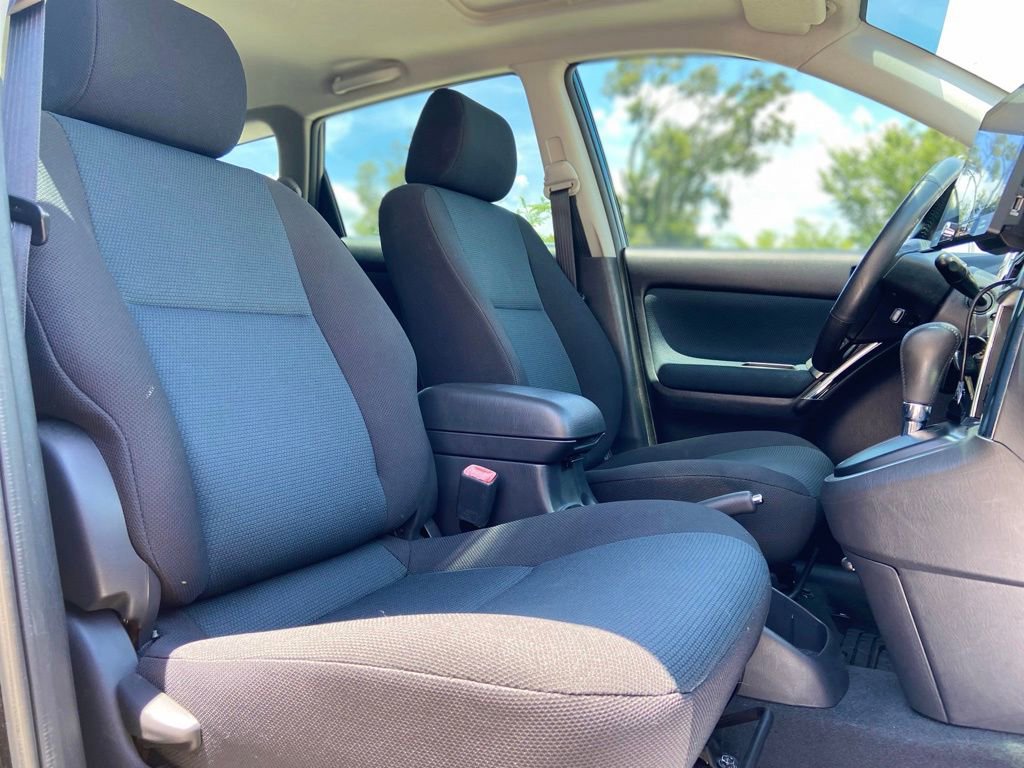 Used 2008 Toyota Matrix XR FWD image 18