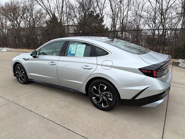 Used 2024 Hyundai Sonata SEL image 3