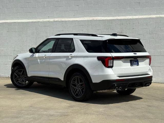 Certified 2025 Ford Explorer ST image 4