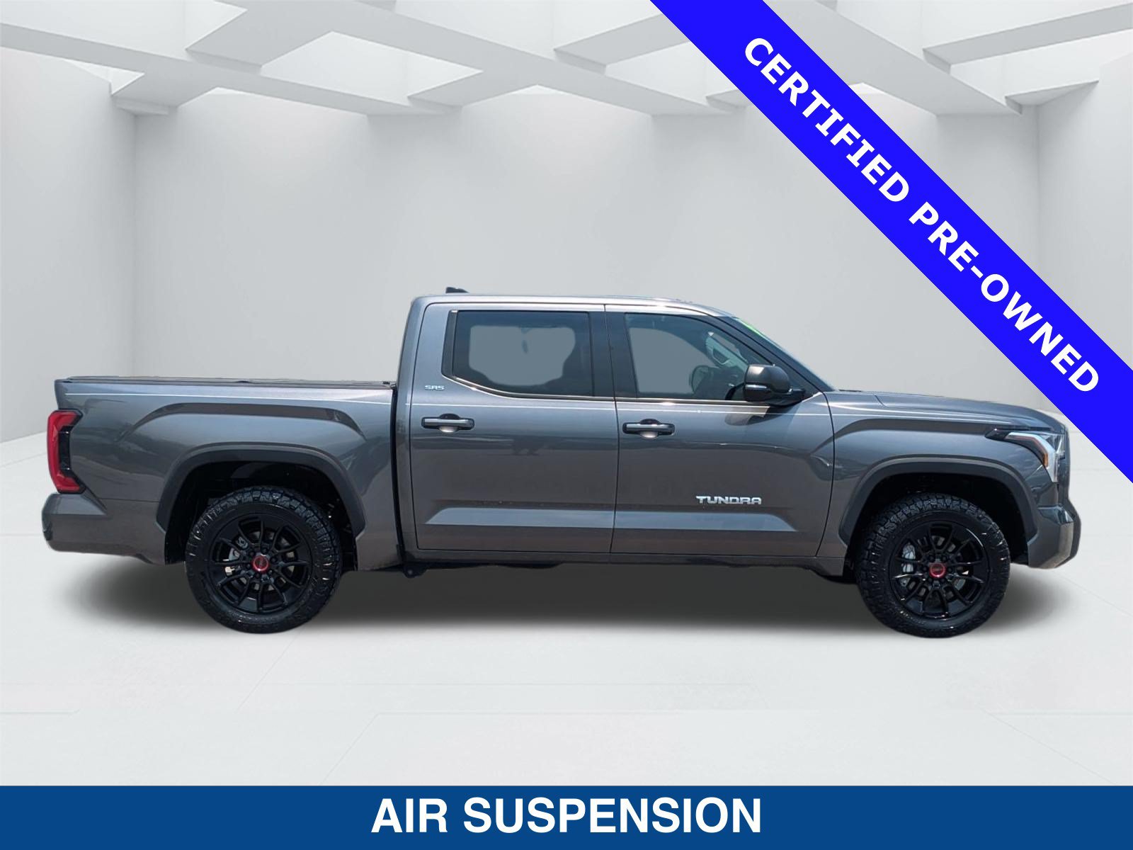 Used 2022 Toyota Tundra SR5 w/ SR5 Premium Package AWD/4WD image 4