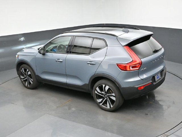 Used 2023 Volvo XC40 B5 Ultimate w/ Climate Package AWD/4WD image 46