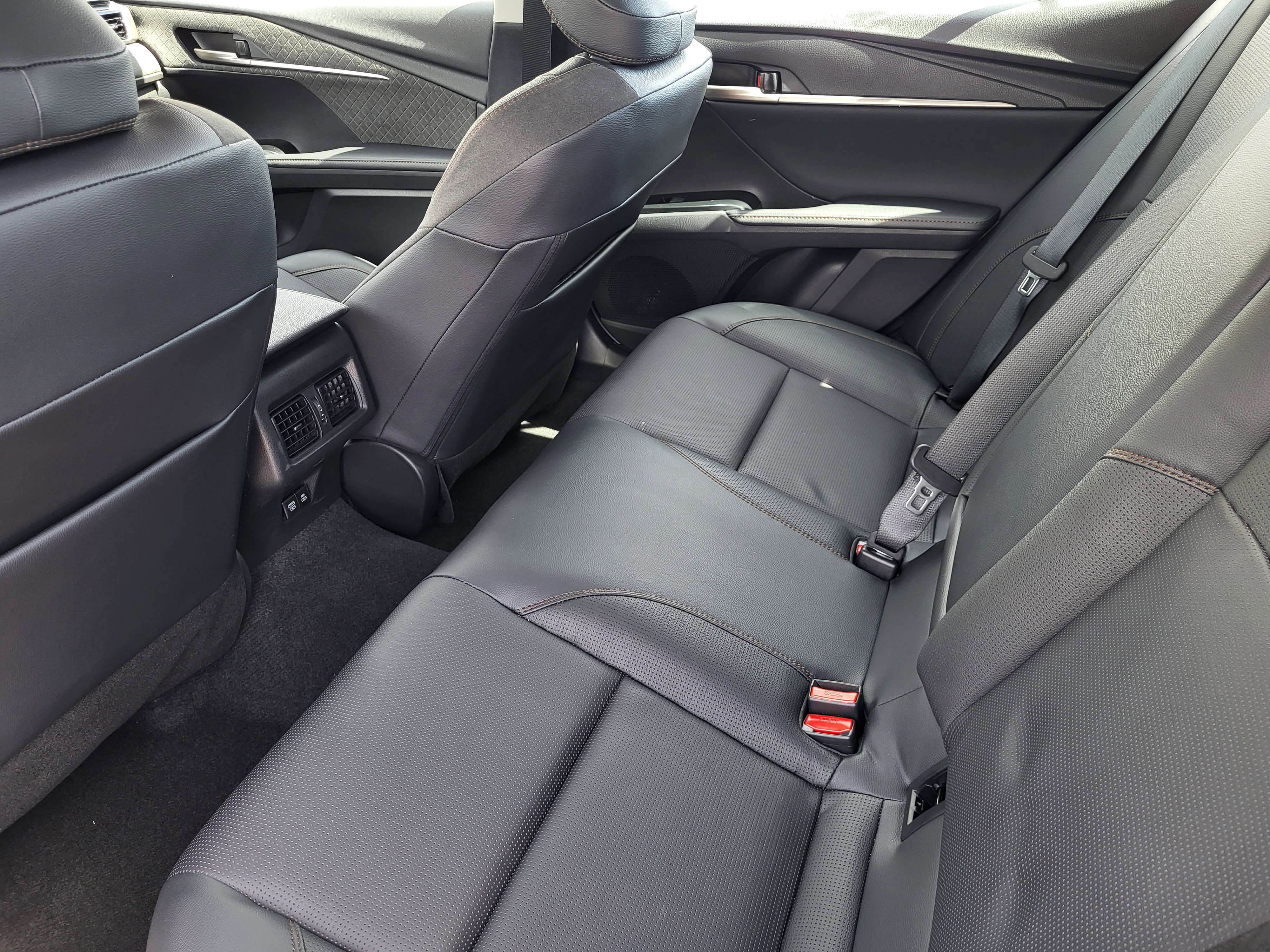 Used 2026 Toyota Camry XLE image 29