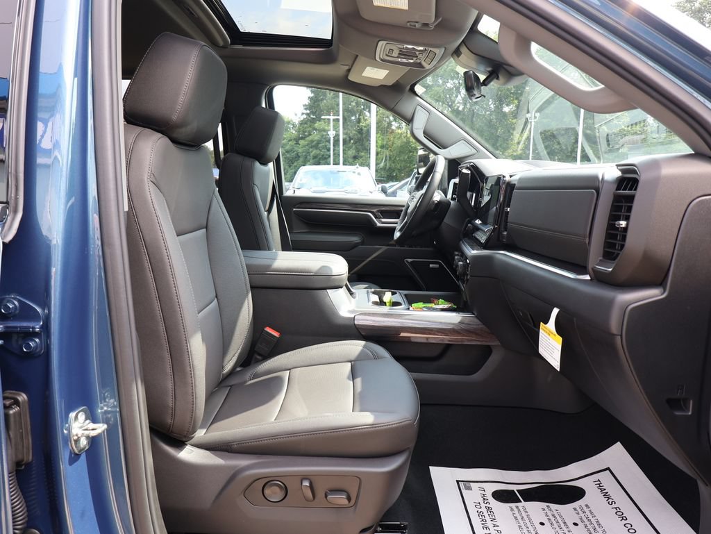 New 2026 Chevrolet Silverado 3500 LTZ w/ LTZ Plus Package AWD/4WD image 46