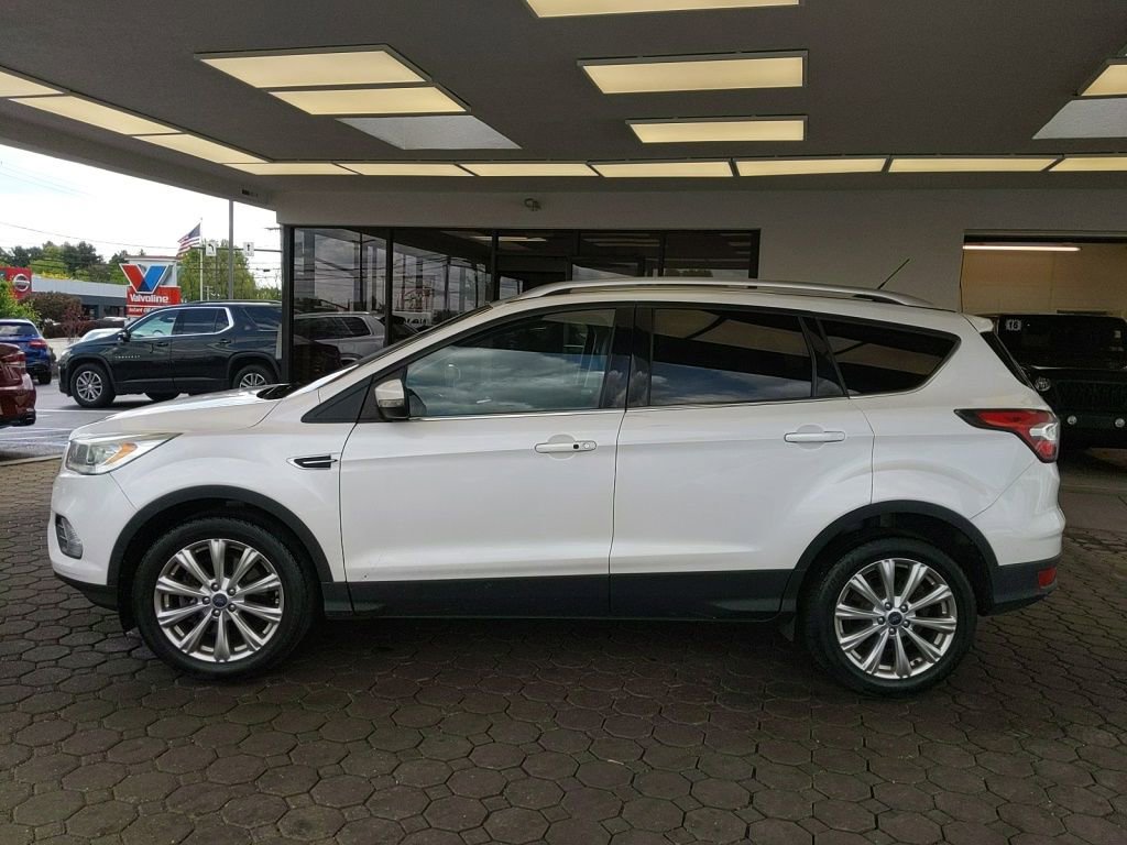 Used 2017 Ford Escape Titanium AWD/4WD image 11