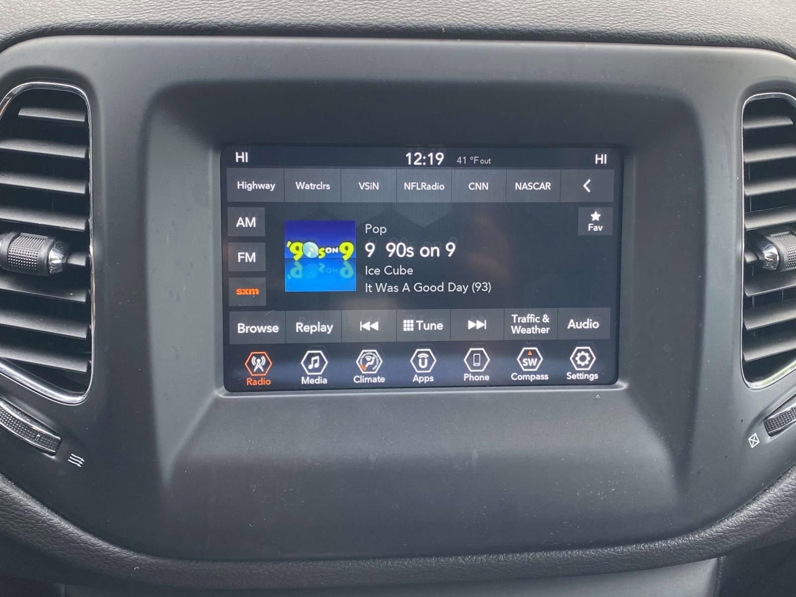 Used 2020 Jeep Compass Latitude image 26