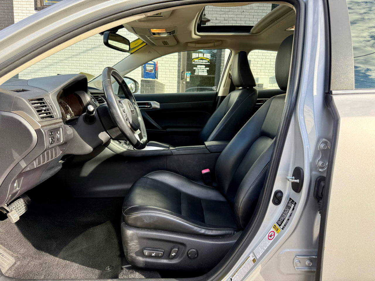 Used 2014 Lexus CT 200h image 14