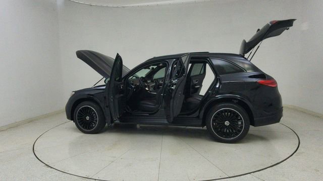 Used 2025 Mercedes-Benz GLC 350e 4MATIC image 76
