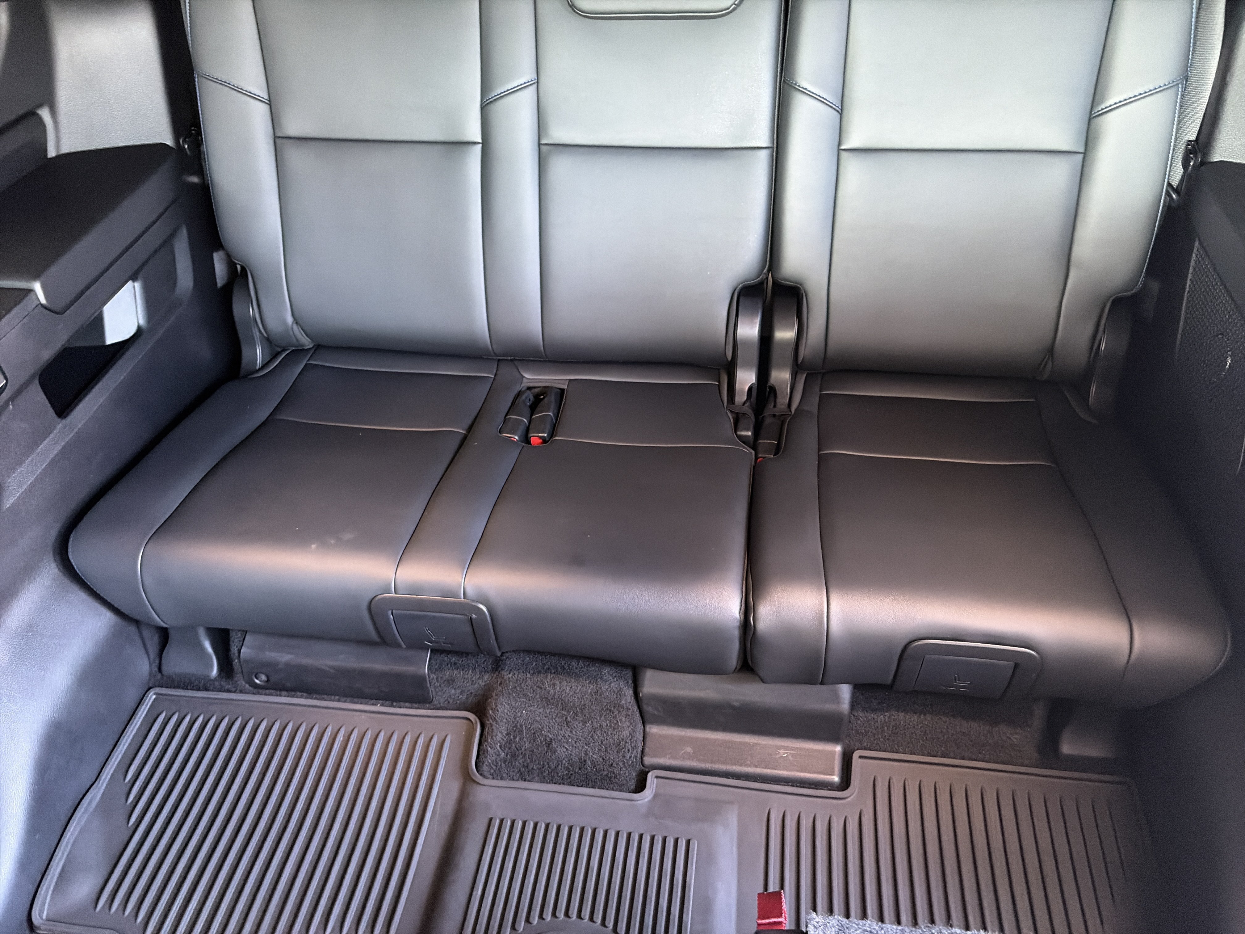 Used 2024 Toyota Sequoia Platinum AWD/4WD image 14