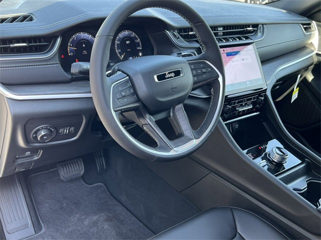 New 2025 Jeep Grand Cherokee L Limited image 17