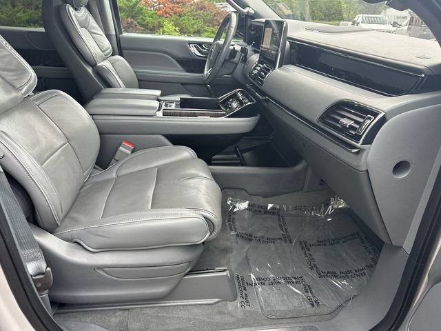 Used 2019 Lincoln Navigator Reserve AWD/4WD image 15