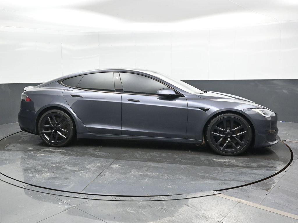 Used 2022 Tesla Model S Plaid image 5