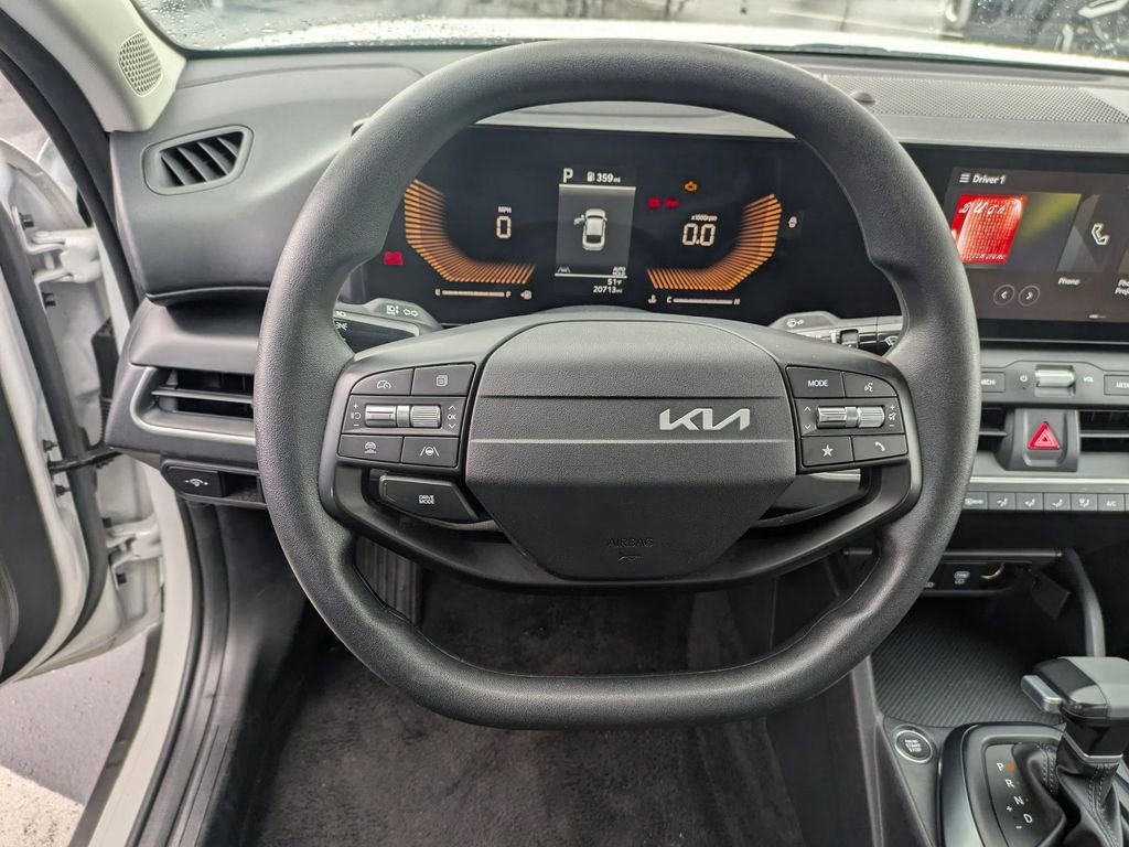 Used 2025 Kia K4 FWD image 19