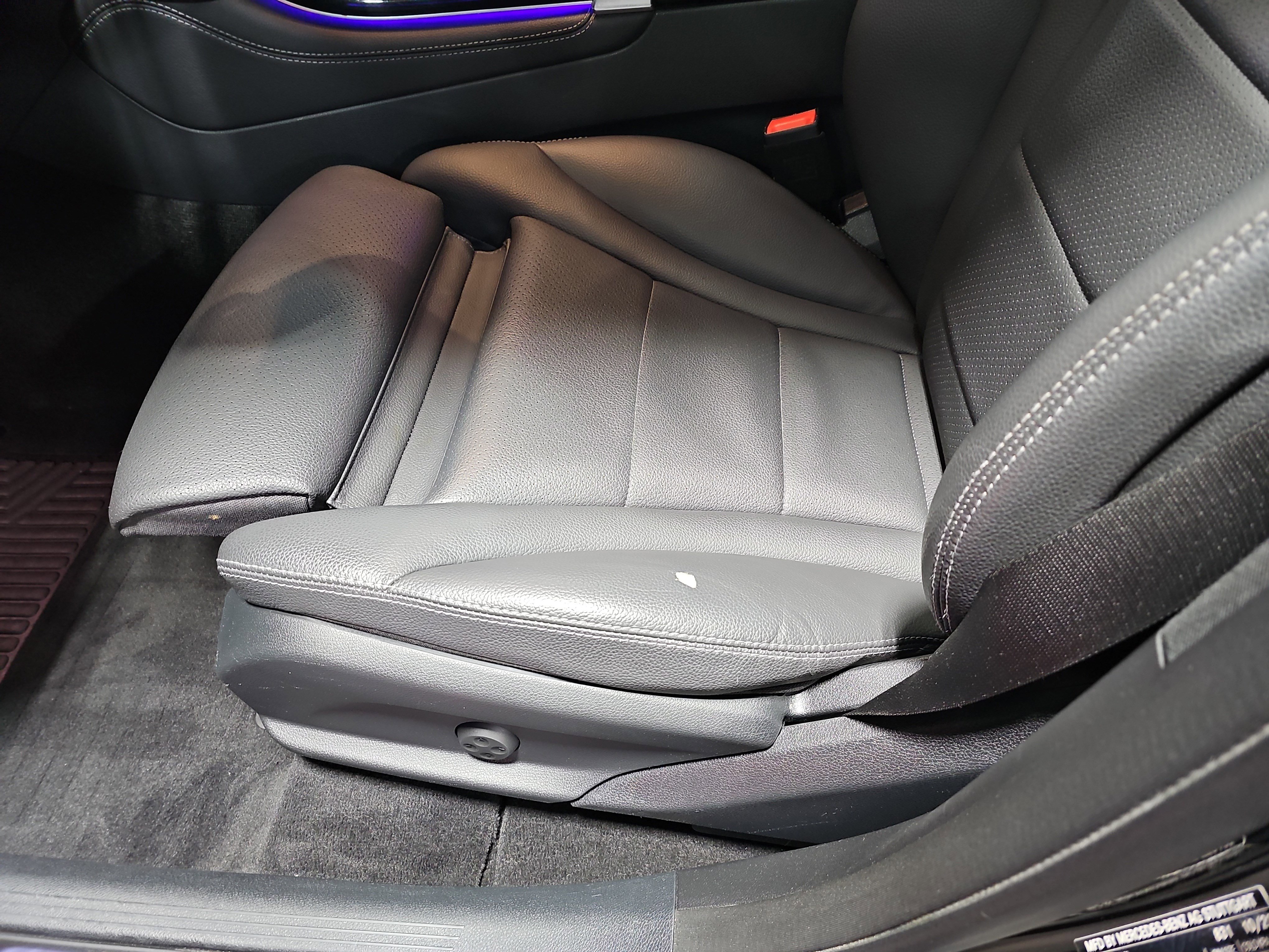 Certified 2021 Mercedes-Benz GLC 300 image 31