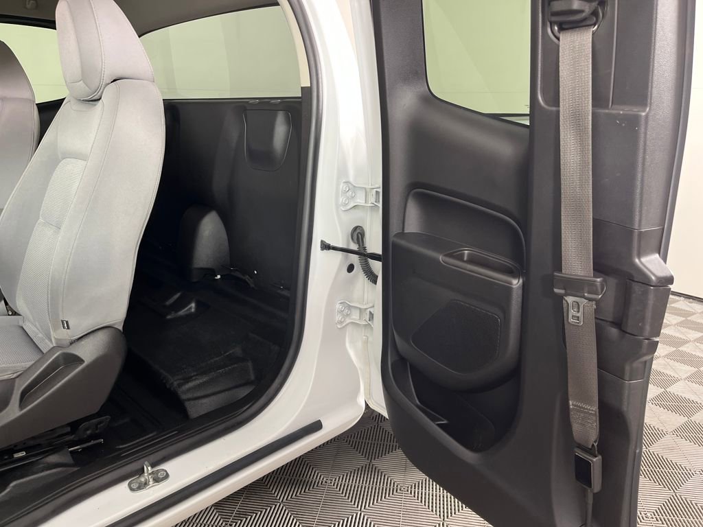 Used 2019 Chevrolet Colorado W/T image 12
