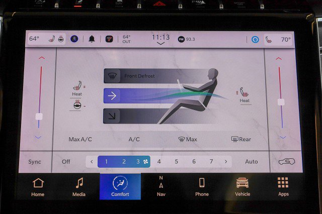 Used 2023 Jeep Grand Cherokee Limited image 16