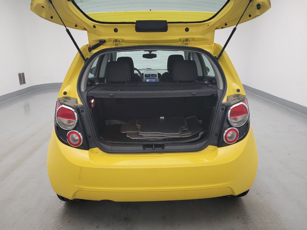 Used 2015 Chevrolet Sonic LT w/ LT Promotional Package FWD image 29