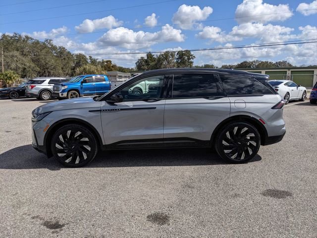 Used 2025 Lincoln Nautilus Reserve w/ Jet Appearance Package image 7