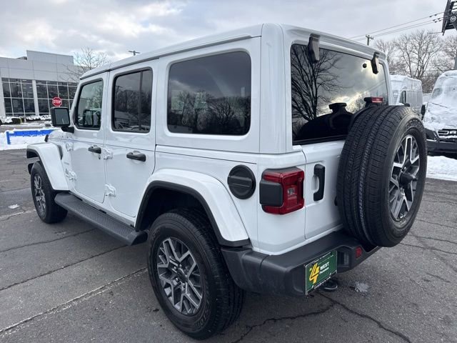 Used 2024 Jeep Wrangler Sahara image 21