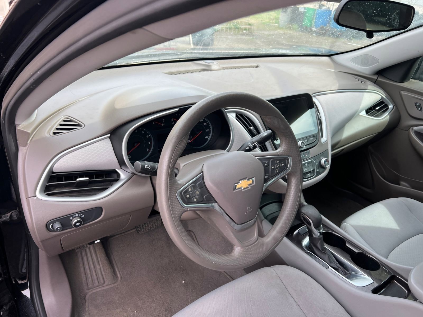 Used 2022 Chevrolet Malibu LS FWD image 18