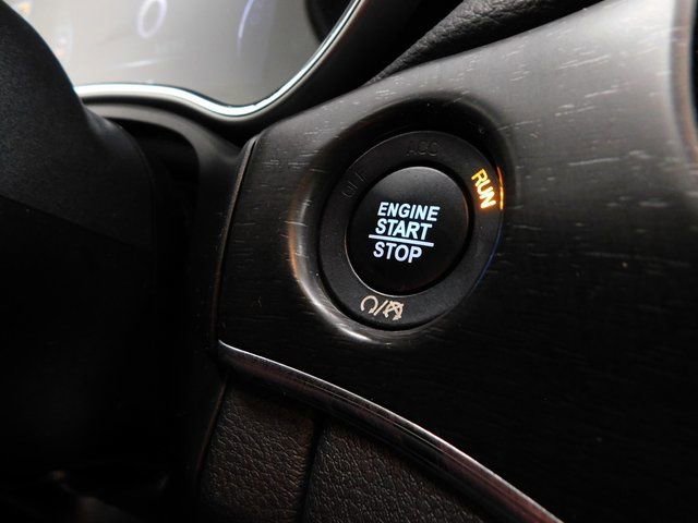 Used 2018 Jeep Grand Cherokee Limited image 41